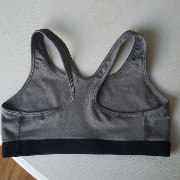 $20 each Nike Pro sports bra - Picture 3 of 7